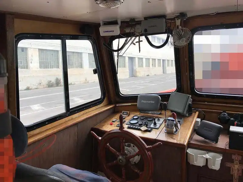 Bateaux de travail à vendre