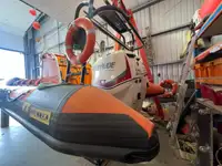 Bateaux de travail à vendre