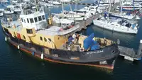 Bateaux de travail à vendre