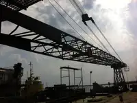 Navire grue à vendre