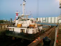 Navire d'approvisionnement à vendre