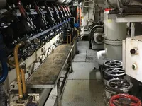 Navire de recherche à vendre