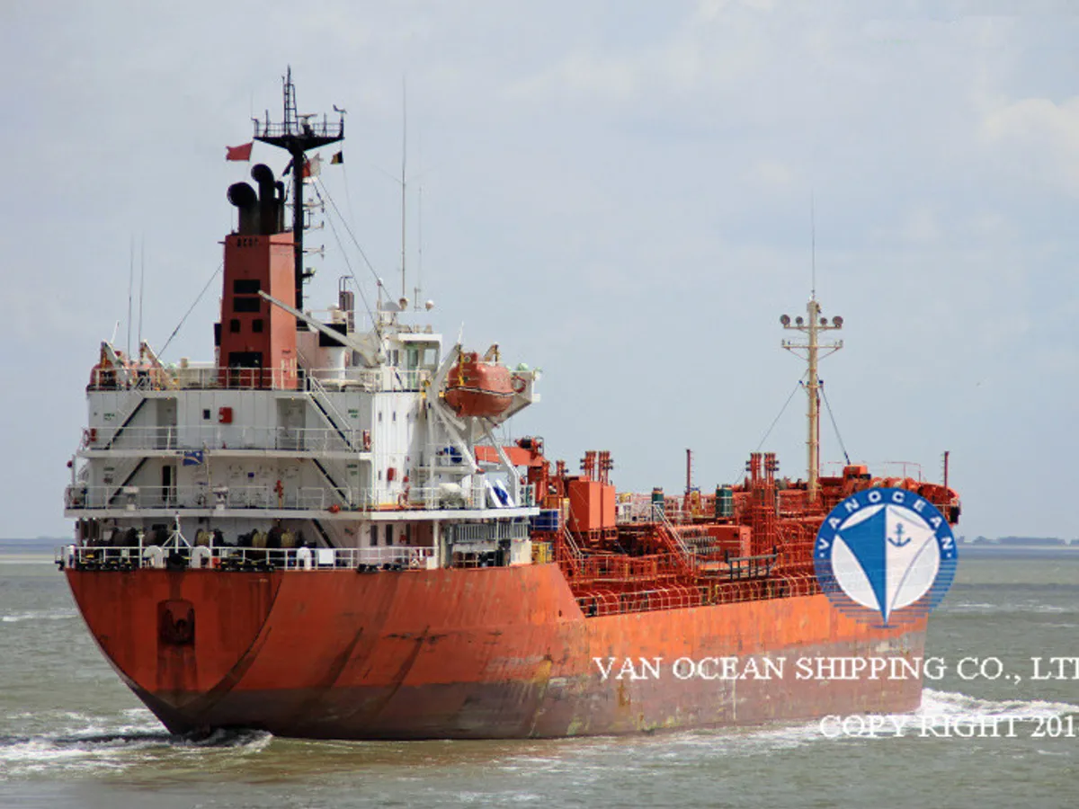 Pétrolier / chimiquier à vendre