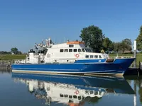 Bateau patrouilleur à vendre