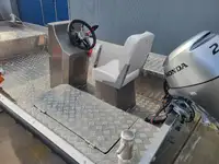 Bateaux de travail à vendre
