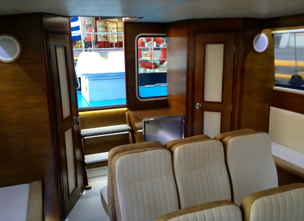 Navire de passagers à vendre