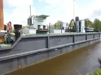 Bateaux de travail à vendre