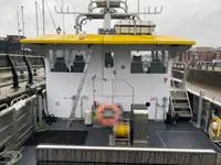 Bateaux de travail à vendre