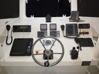 Bateau patrouilleur à vendre