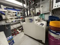 Navire d'arpentage à vendre