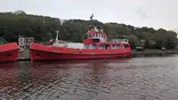 Navire d'arpentage à vendre