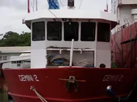 Navire d'arpentage à vendre