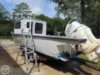 Bateau patrouilleur à vendre
