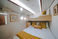 Navire d'arpentage à vendre