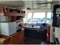 Navire d'approvisionnement à vendre