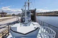 Bateau patrouilleur à vendre
