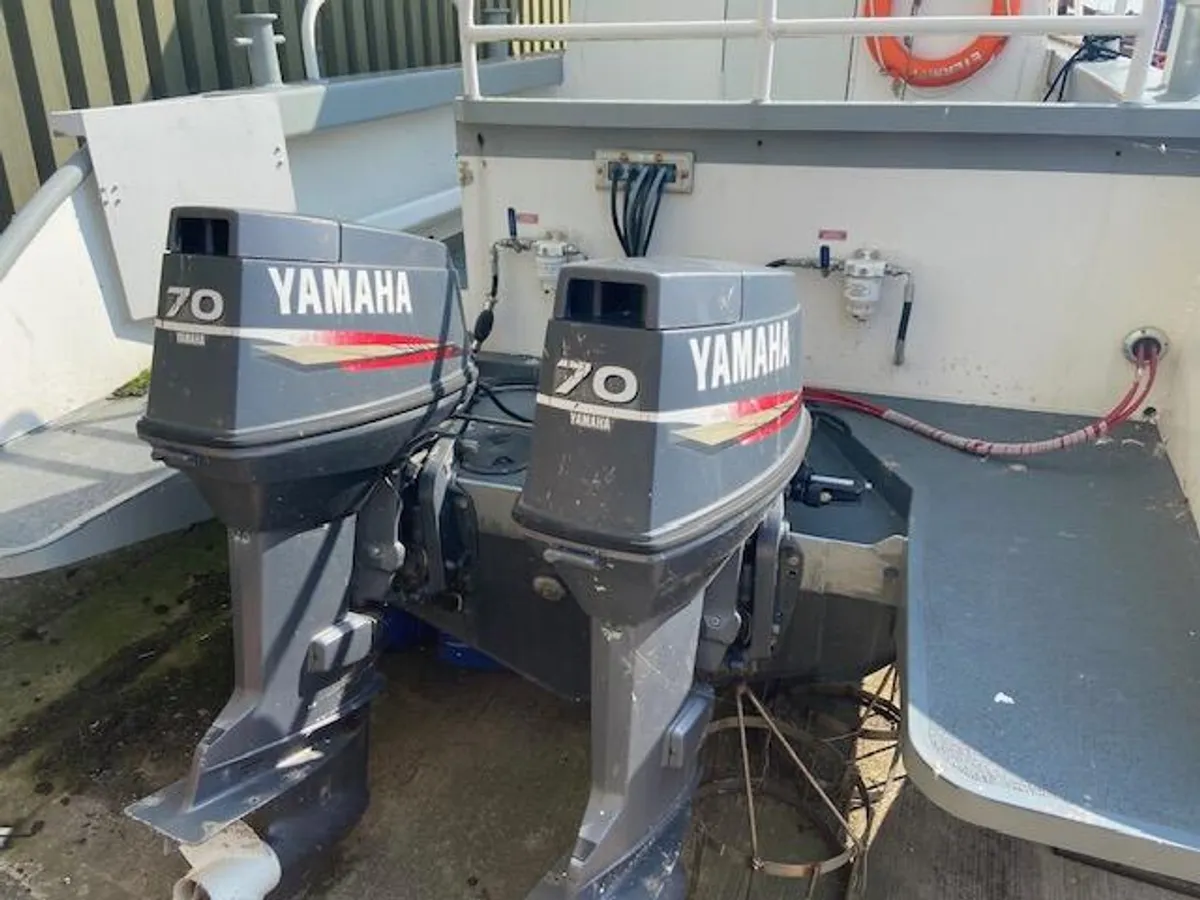 Bateaux de travail à vendre