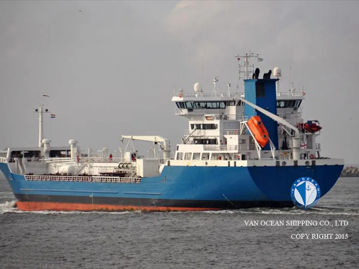 Pétrolier / chimiquier à vendre