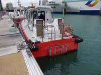 Bateau patrouilleur à vendre