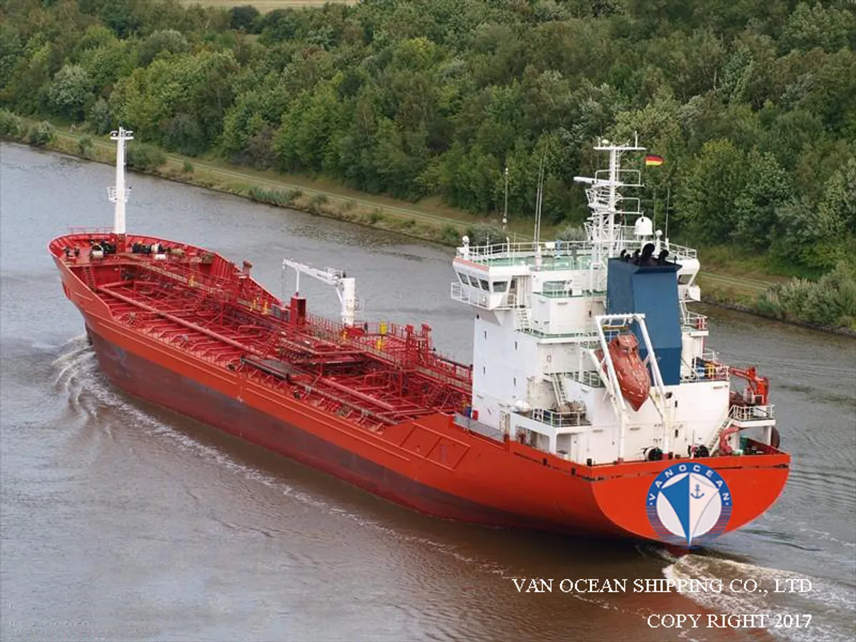 Pétrolier / chimiquier à vendre