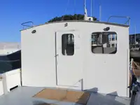 Navire d'arpentage à vendre