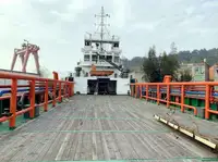 Navire d'approvisionnement à vendre