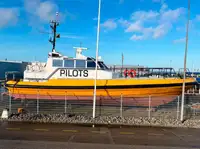 Bateau pilote à vendre