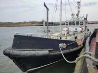 Navire d'arpentage à vendre