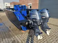 Navire porte-conteneurs à vendre