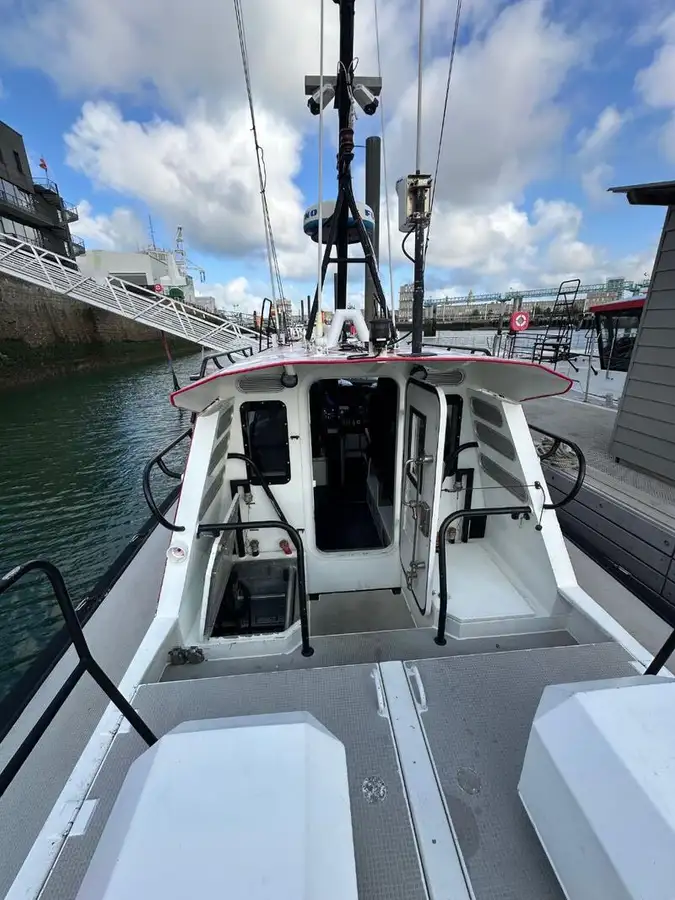 Bateau pilote à vendre