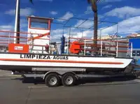 Bateaux de travail à vendre