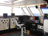 Navire de recherche à vendre
