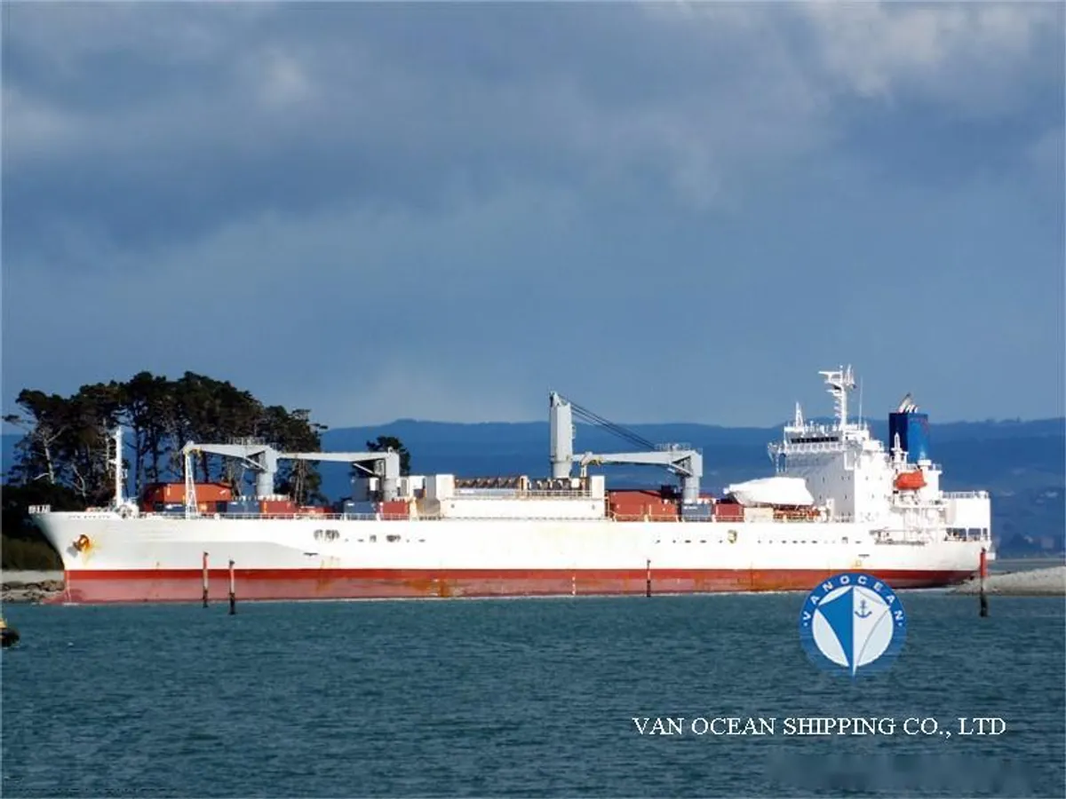 Navire frigorifique à vendre