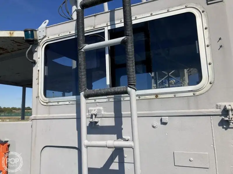 Navire de débarquement, citerne à vendre