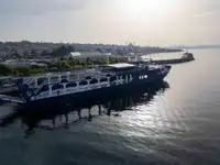Navire-ferry à vendre