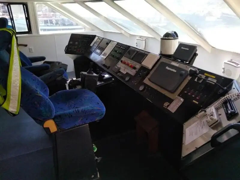 Navire-ferry à vendre