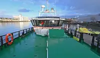 Bateau-pompier à vendre