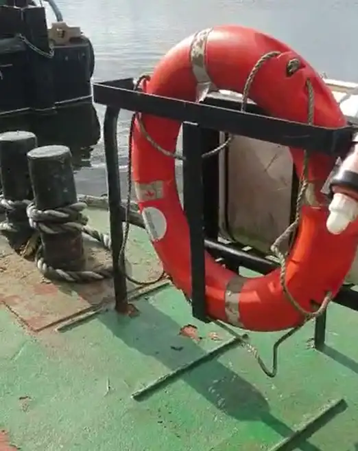 Bateaux de travail à vendre