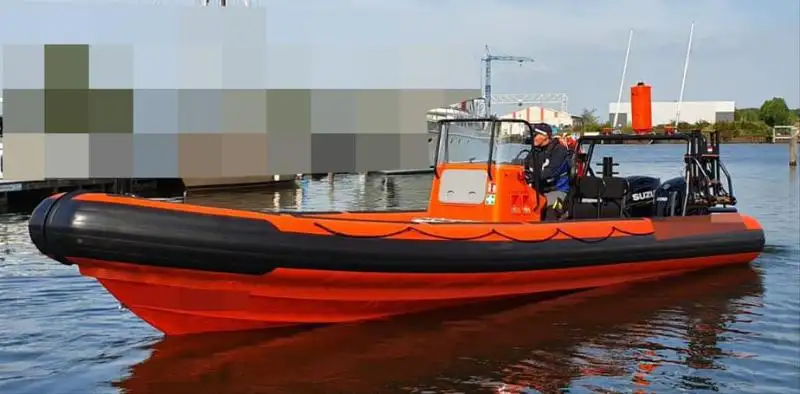 Bateau pneumatique semi-rigide à vendre