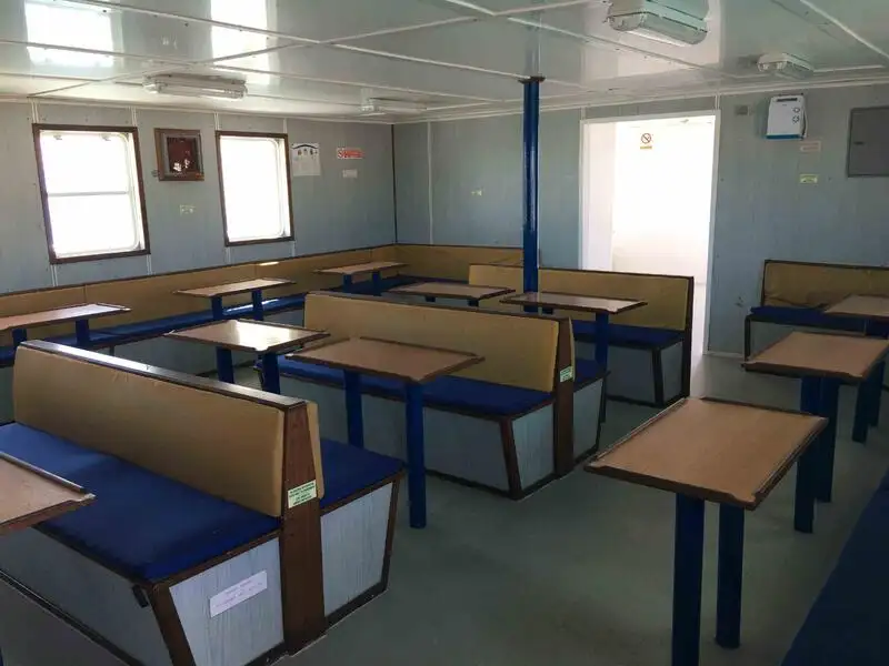 Navire de débarquement, citerne à vendre