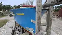 Bateau patrouilleur à vendre