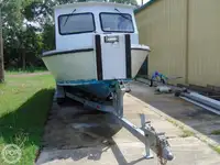 Bateau patrouilleur à vendre