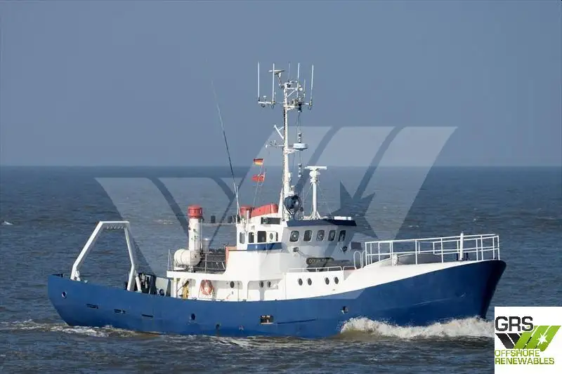 Navire d'arpentage à vendre
