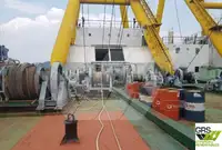 Navire grue à vendre