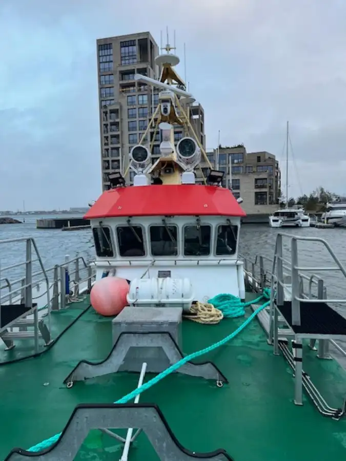 Bateau patrouilleur à vendre
