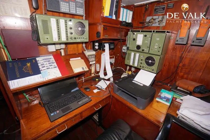 Navire de recherche à vendre