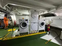 Navire porte-conteneurs à vendre