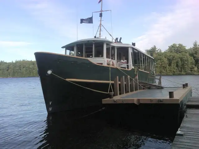 Navire de passagers à vendre