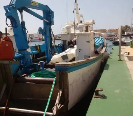 Bateaux de travail à vendre
