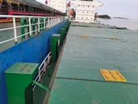 Navire porte-conteneurs à vendre
